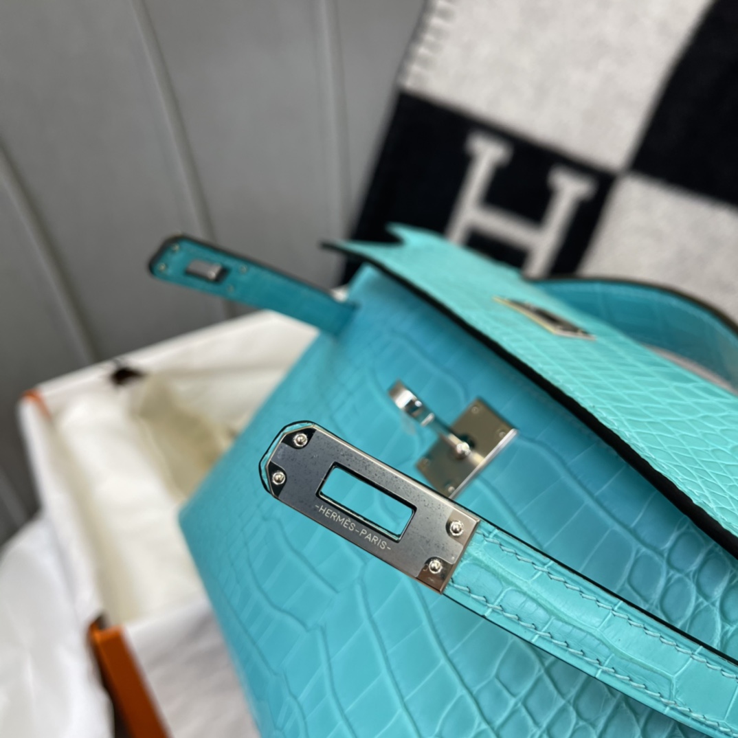 에르메스 켈리 포쉐트 블루 은장 악어가죽